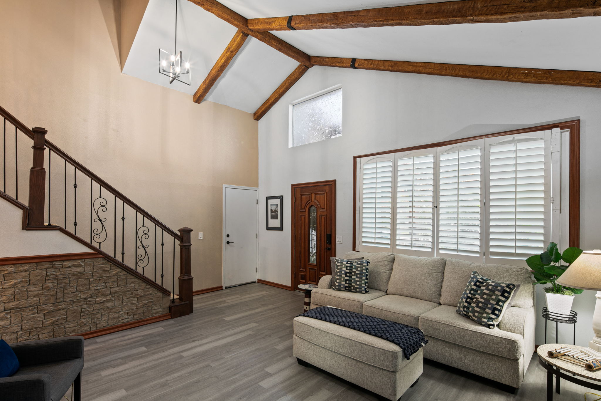 6433 La Paloma St-111