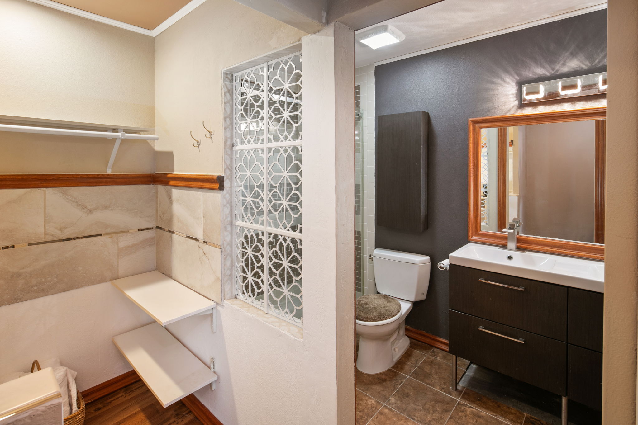 6433 La Paloma St-17