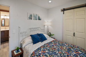 6433 La Paloma St-99