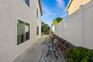 6433 La Paloma St-84