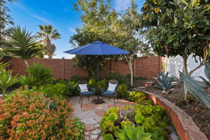 6433 La Paloma St-80