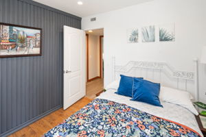 6433 La Paloma St-56