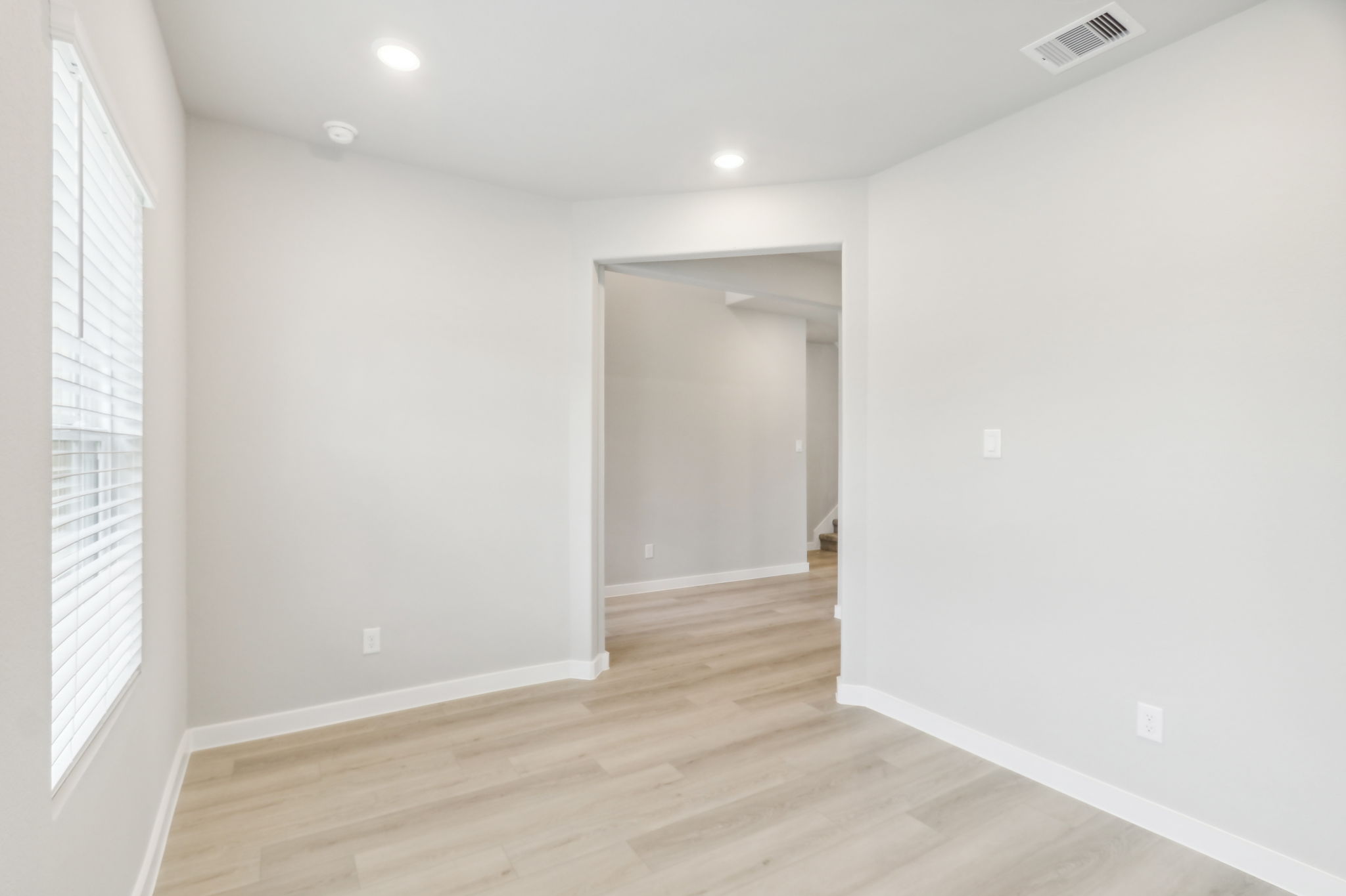 Houston - Wall Street Village - 6435 Brazos Trl Dr, Richmond, TX, 77469 -    021