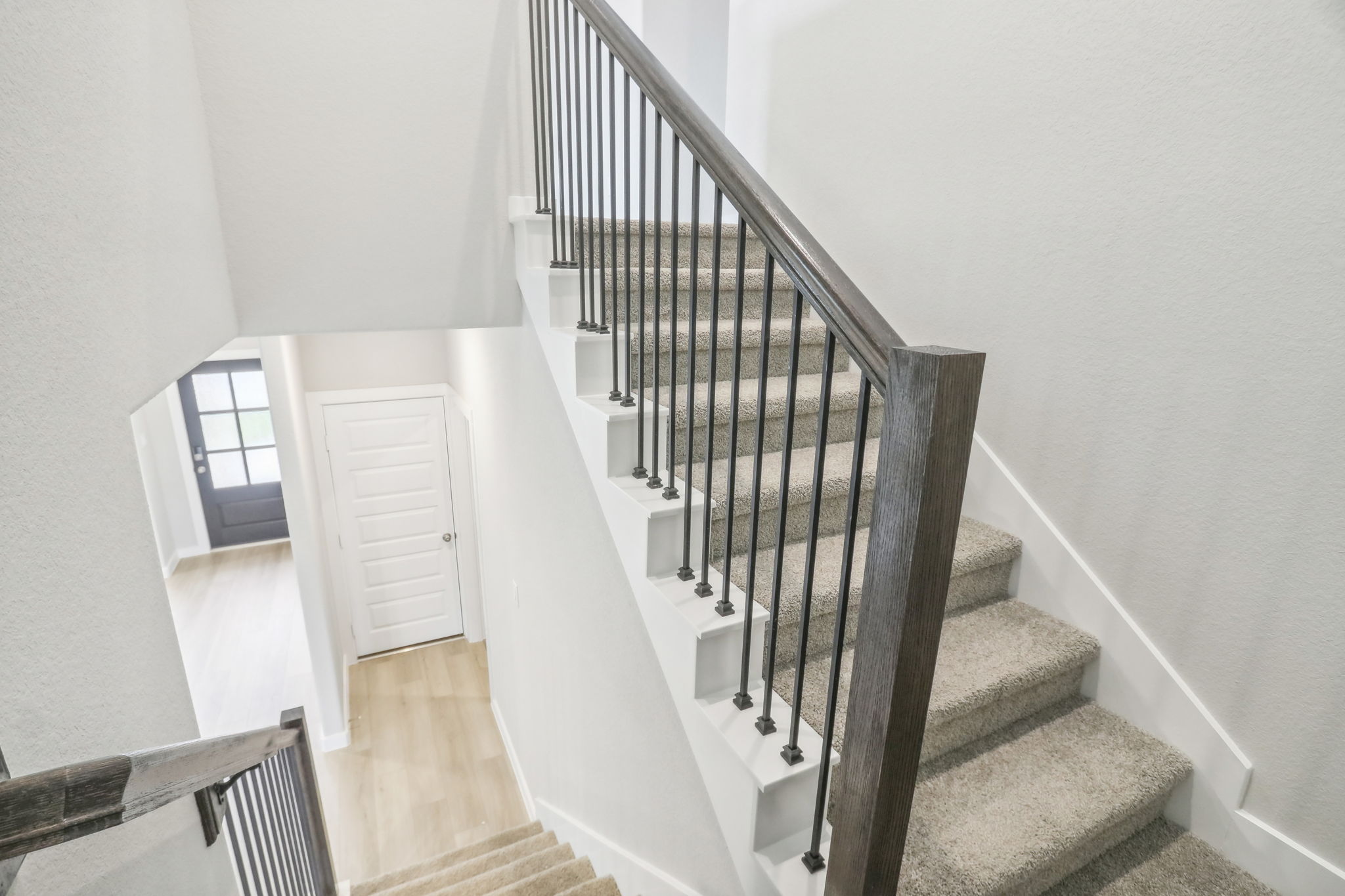 Houston - Wall Street Village - 6435 Brazos Trl Dr, Richmond, TX, 77469 -    037