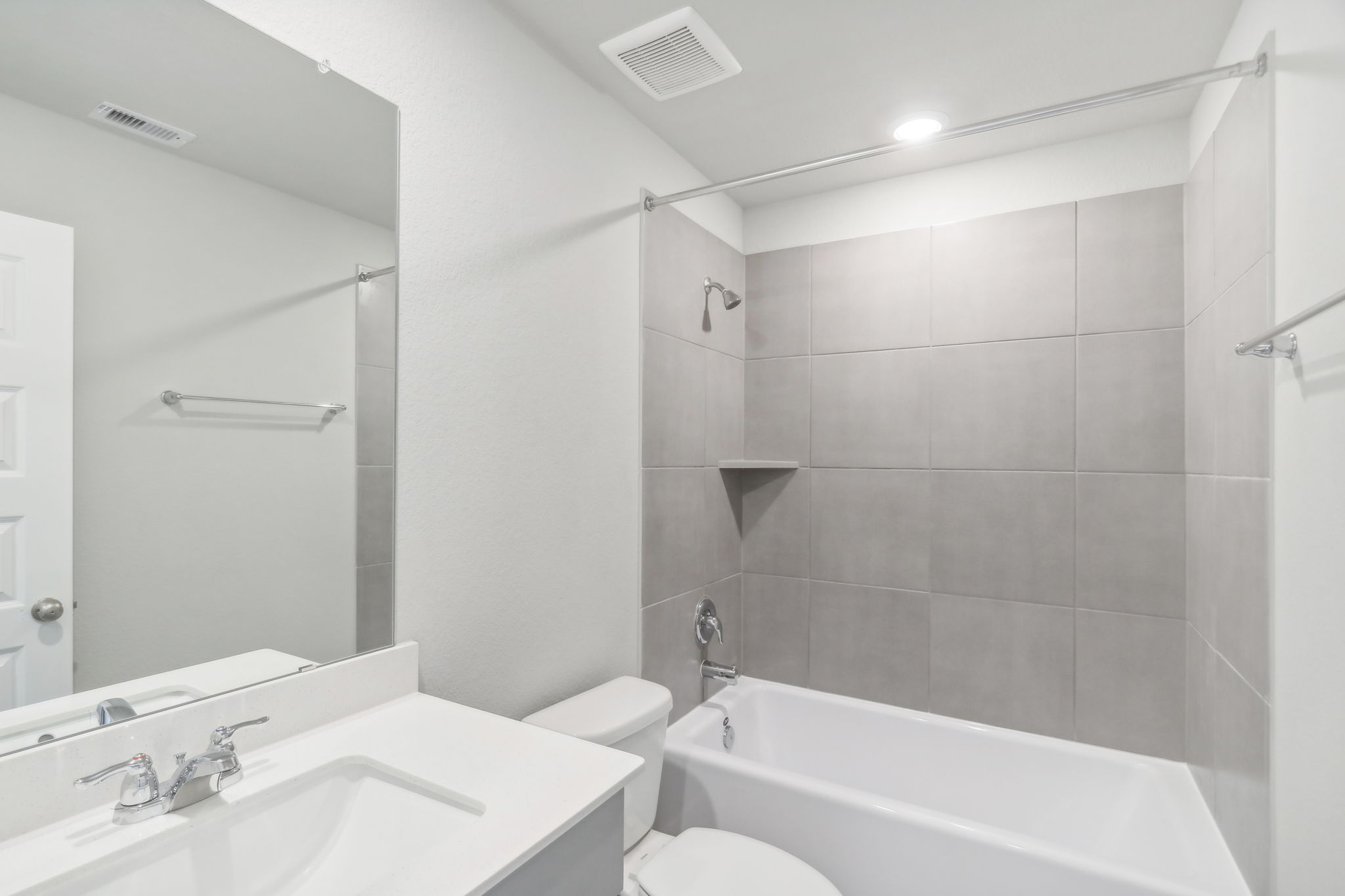 Houston - Wall Street Village - 6435 Brazos Trl Dr, Richmond, TX, 77469 -    044