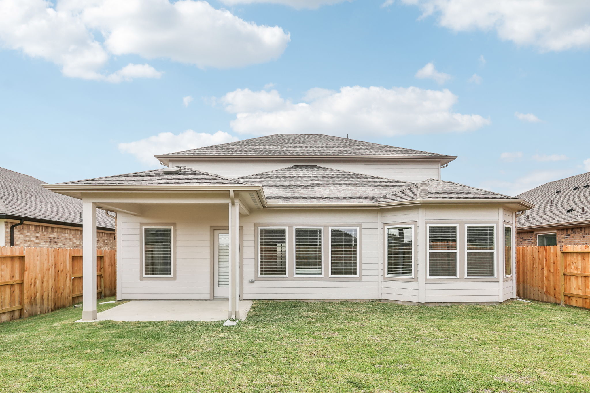 Houston - Wall Street Village - 6435 Brazos Trl Dr, Richmond, TX, 77469 -    056