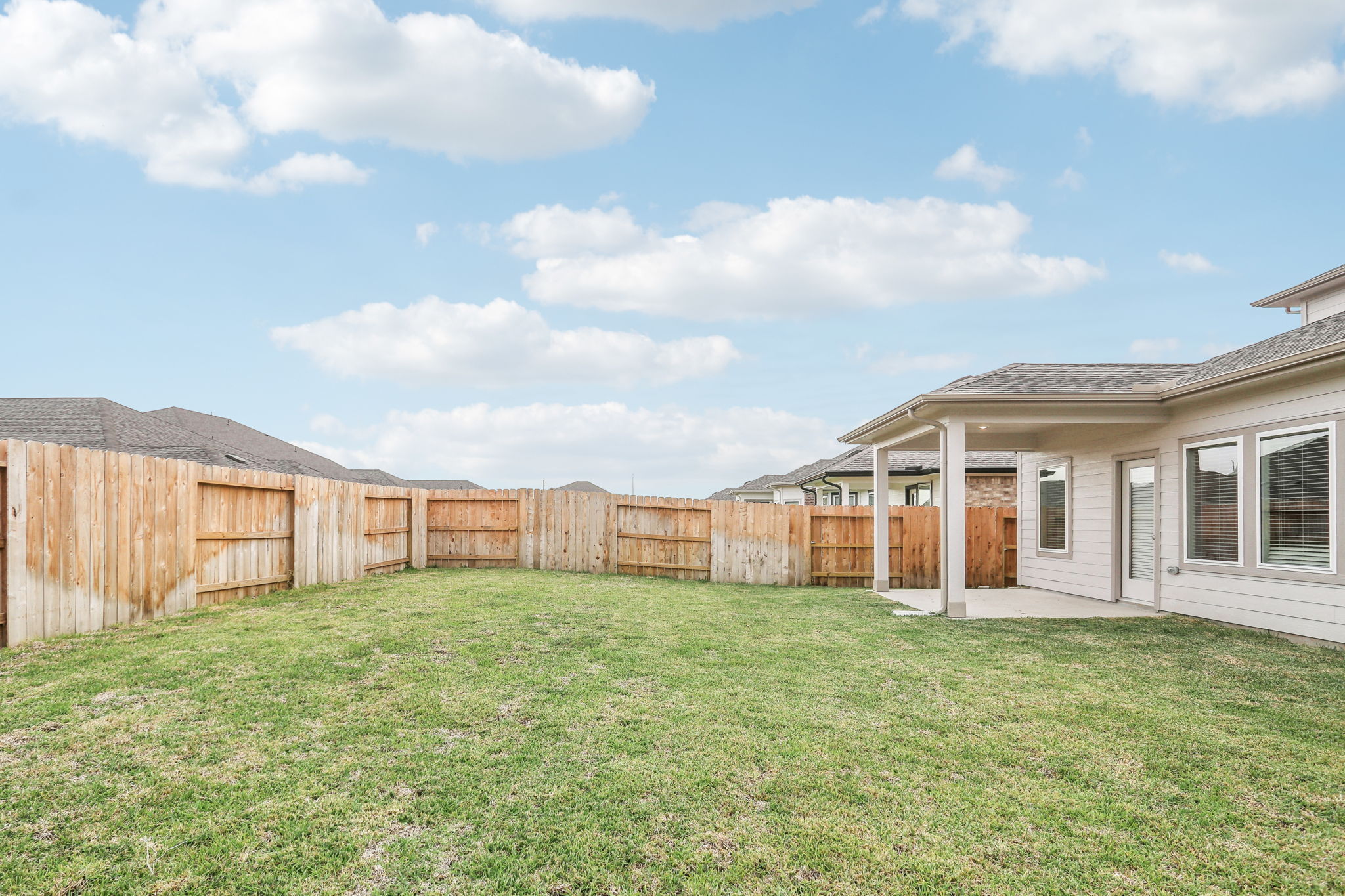 Houston - Wall Street Village - 6435 Brazos Trl Dr, Richmond, TX, 77469 -    058