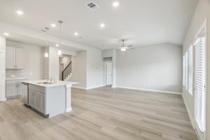 Houston - Wall Street Village - 6435 Brazos Trl Dr, Richmond, TX, 77469 -    008