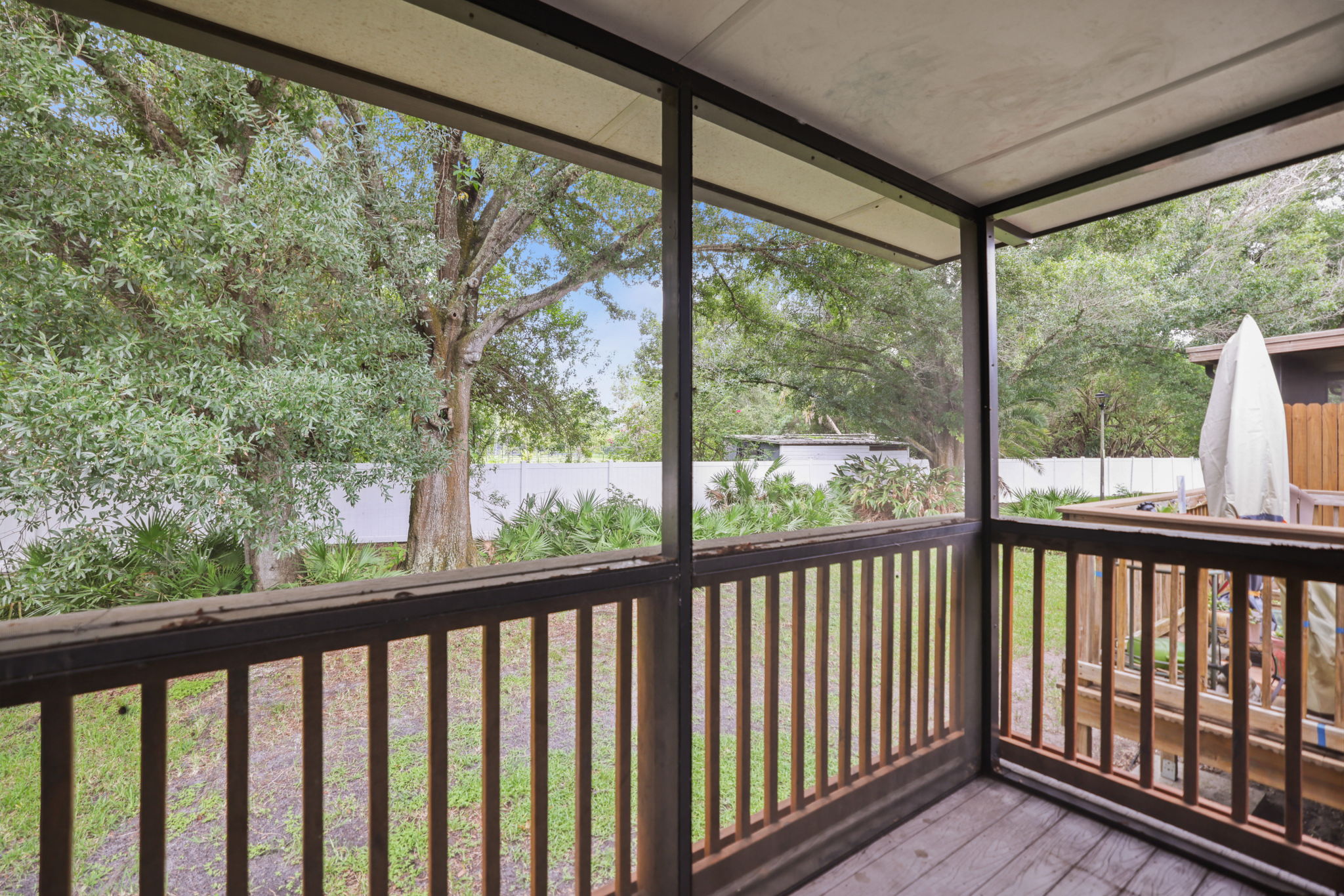 Back Porch - 495A2118