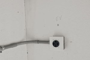 EV Outlet - 495A2133