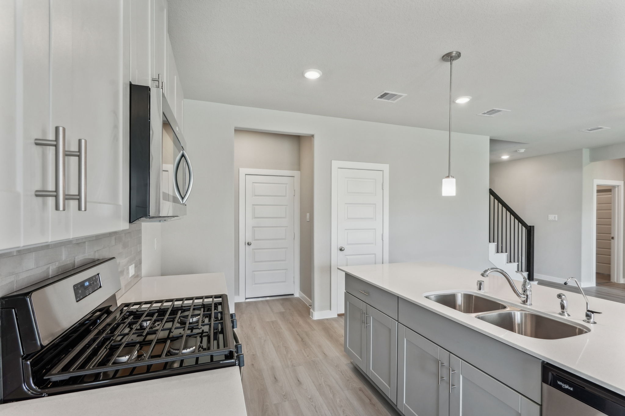 Houston - Wall Street Village - 6438 Sugarcane Lane, Richmond, TX 77469 - 010