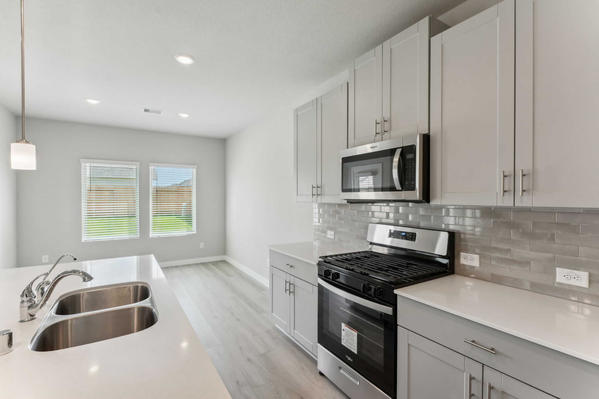 Houston - Wall Street Village - 6438 Sugarcane Lane, Richmond, TX 77469 - 011