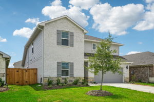 Houston - Wall Street Village - 6438 Sugarcane Lane, Richmond, TX 77469 - 003