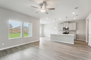 Houston - Wall Street Village - 6438 Sugarcane Lane, Richmond, TX 77469 - 008