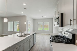 Houston - Wall Street Village - 6438 Sugarcane Lane, Richmond, TX 77469 - 012