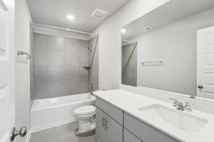 Houston - Wall Street Village - 6438 Sugarcane Lane, Richmond, TX 77469 - 029