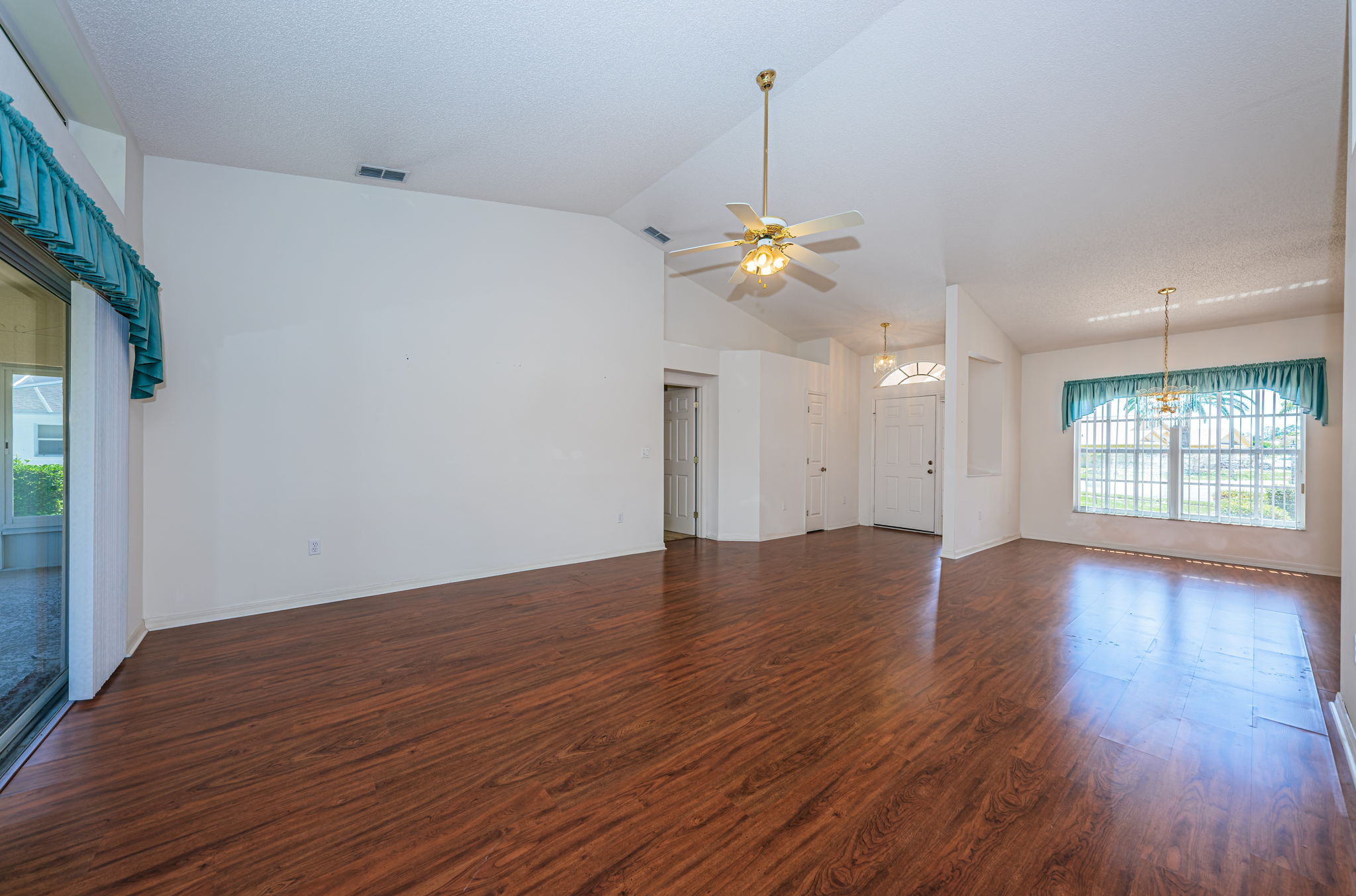 Living Room2