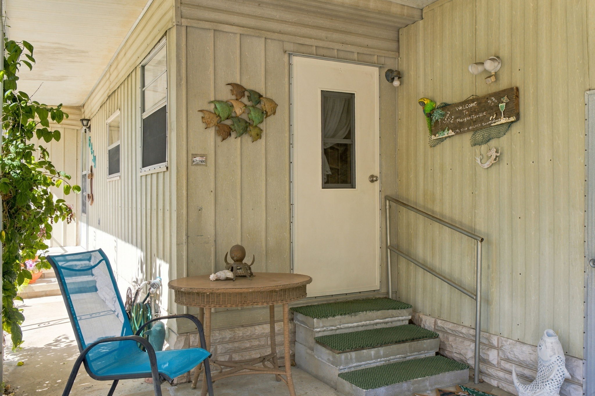  Photo 41