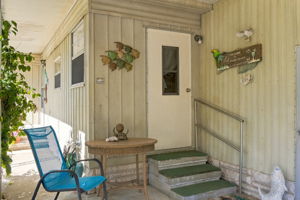  Photo 40