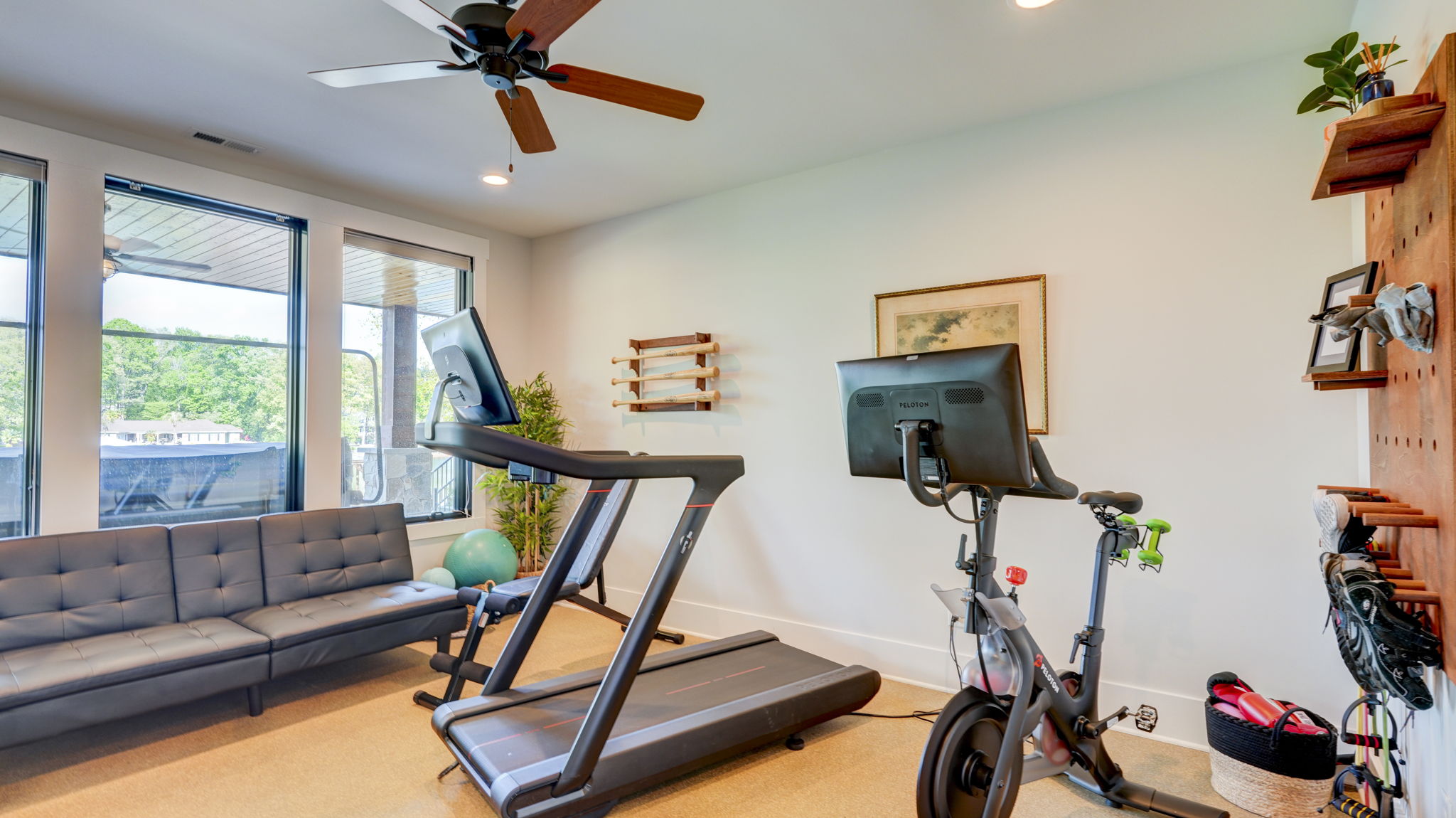  Photo 324