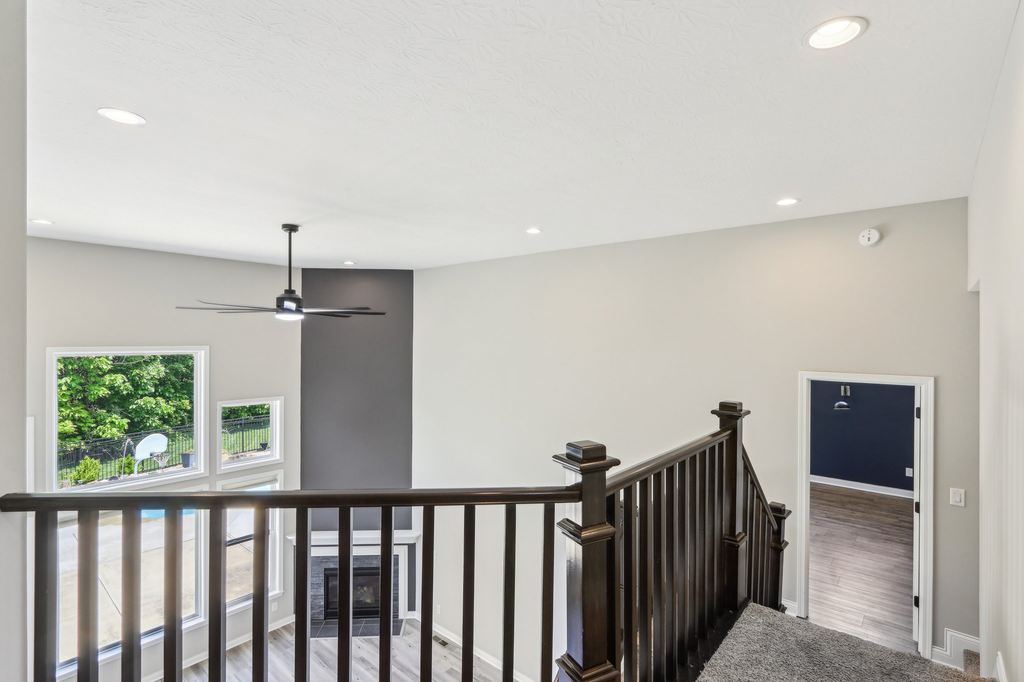 Ridge Gate Dr-3105-033.jpg