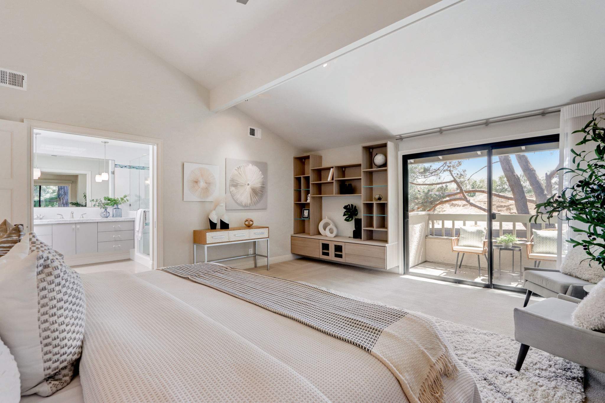  Sand Hill Cir-032