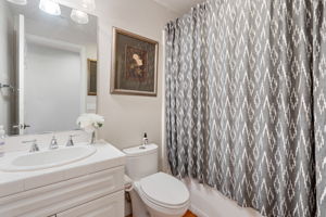 644 Wilmington Dr-12