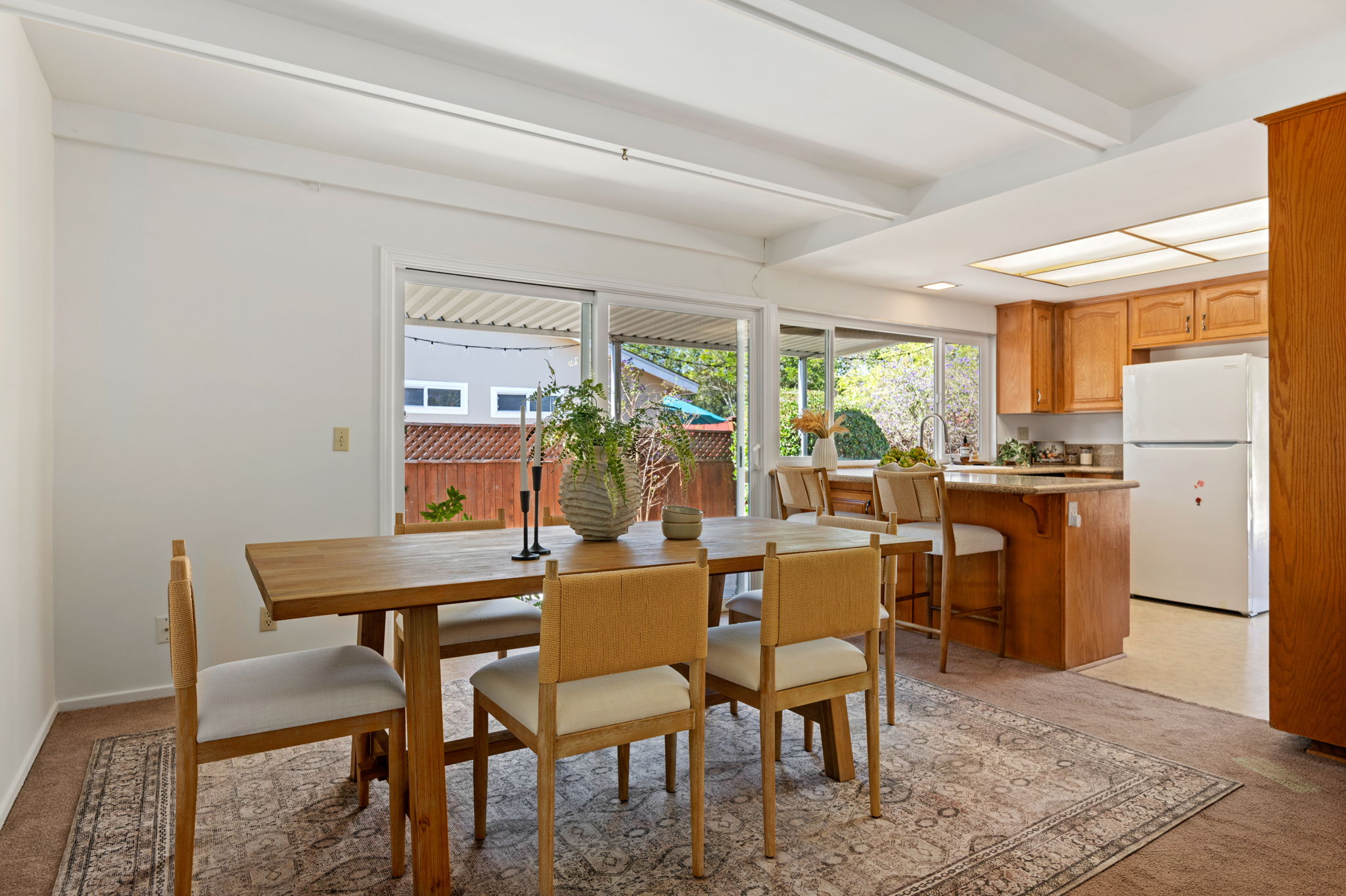 15-Breakfast Area