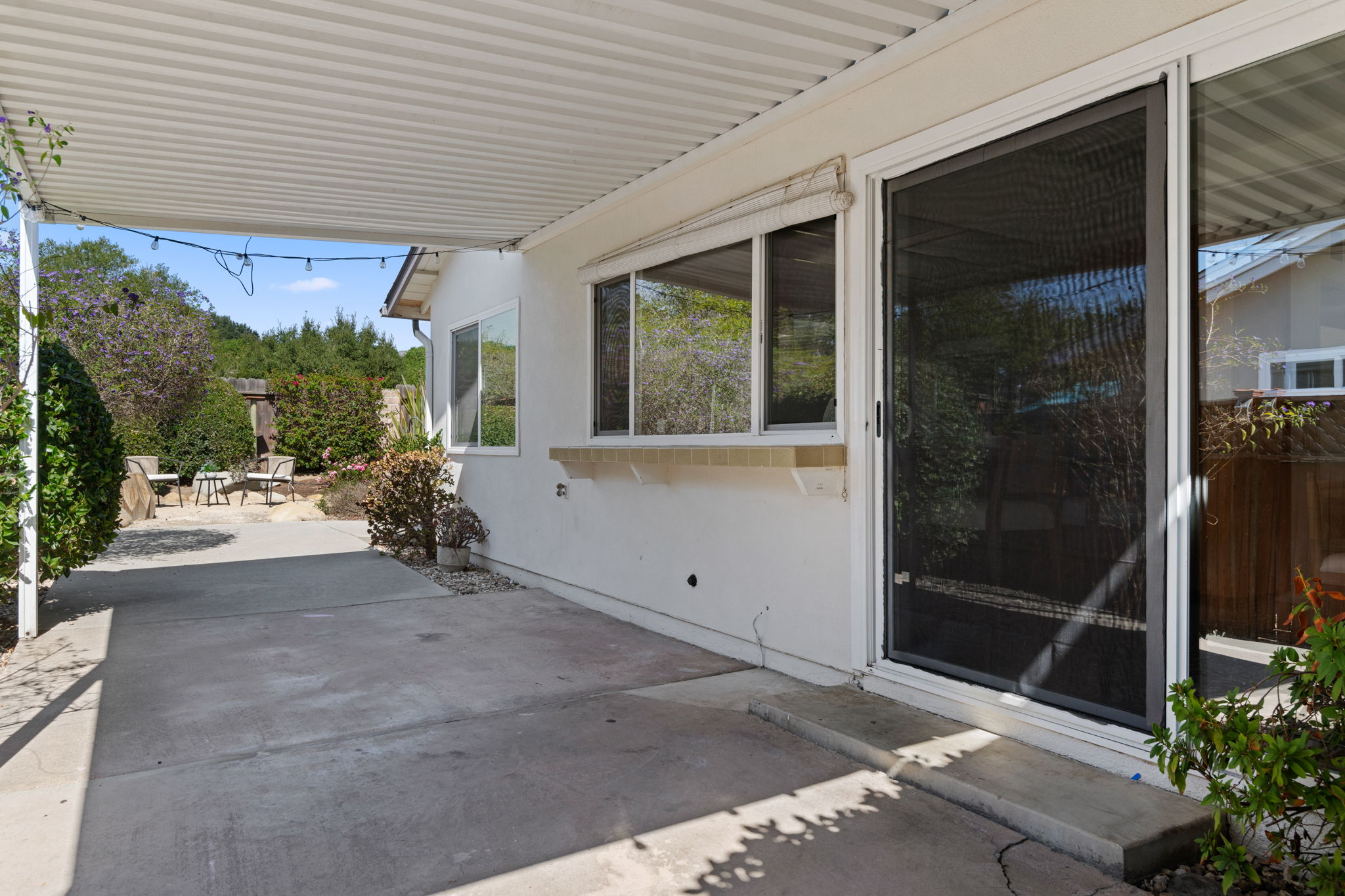 30-Side Patio