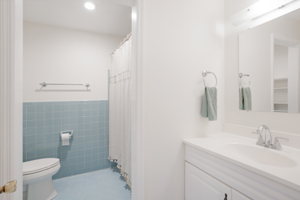 6440 Fleetwood Dr, Nashville, TN 37209, USA Photo 24