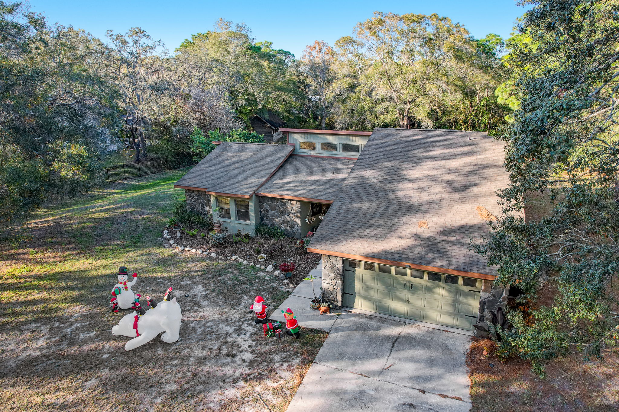 Millstone Dr-086