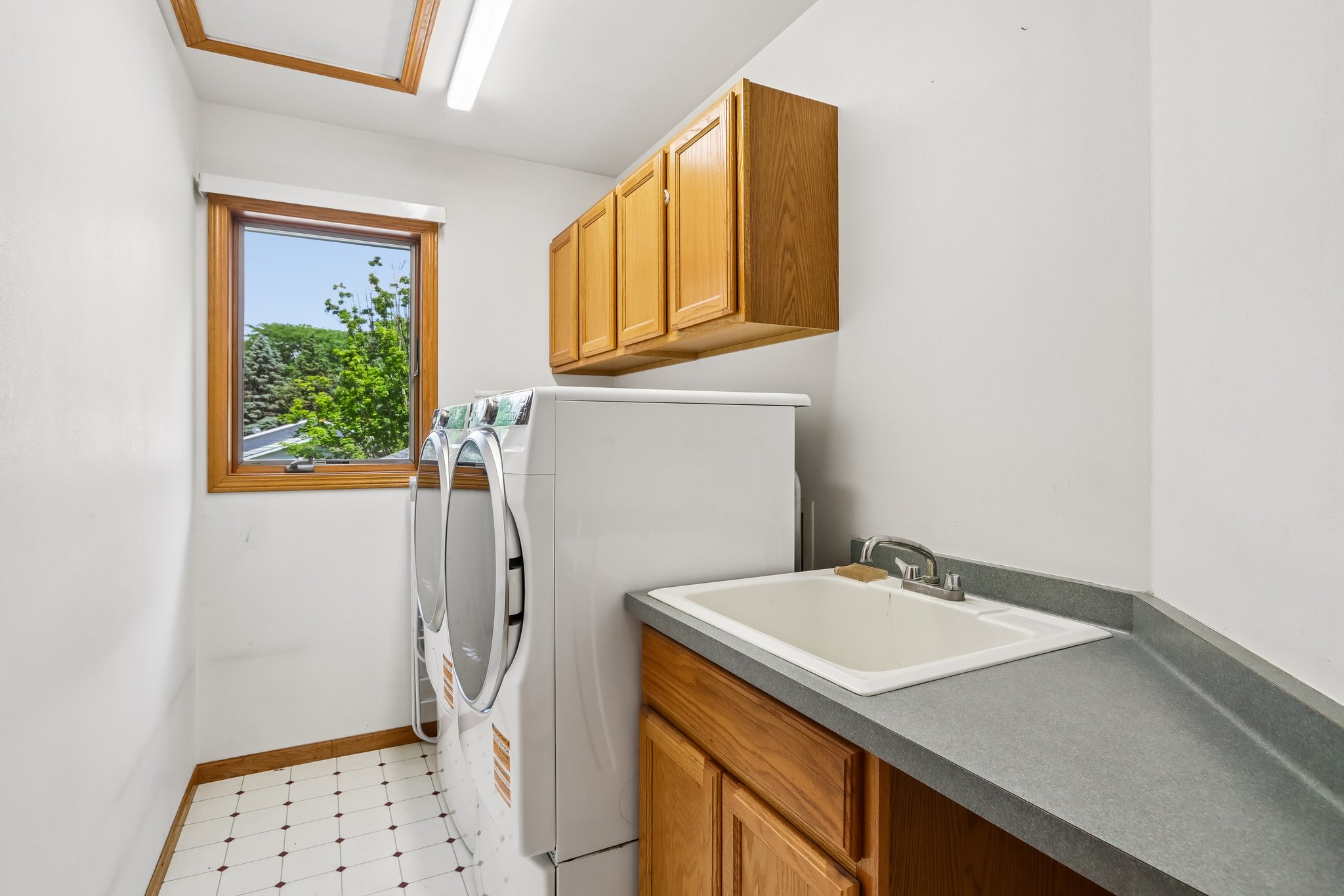 Hickory Ln-S0707-030.jpg