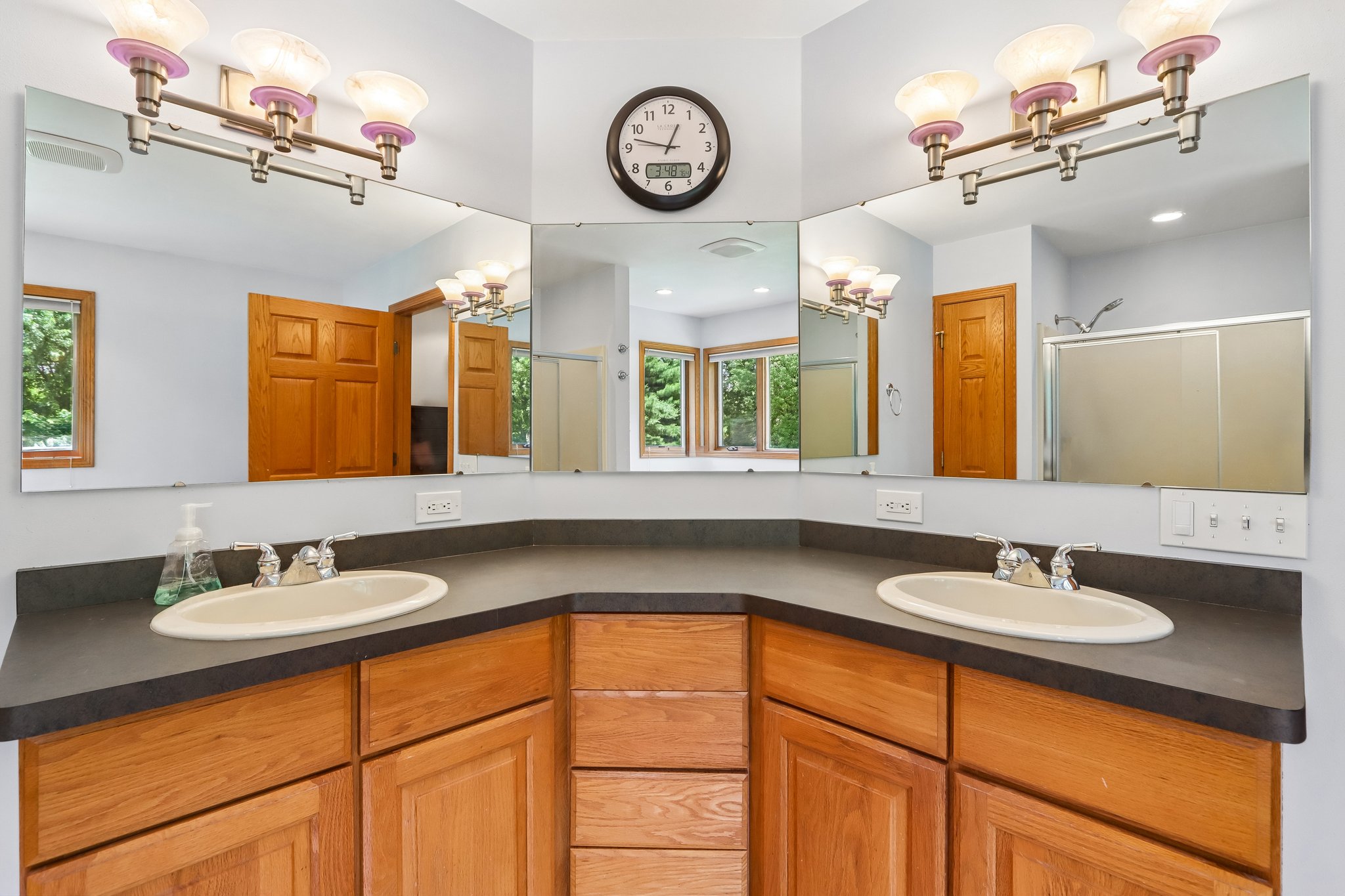 Hickory Ln-S0707-042.jpg