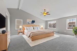 IMG_4917 virtually staged.jpeg