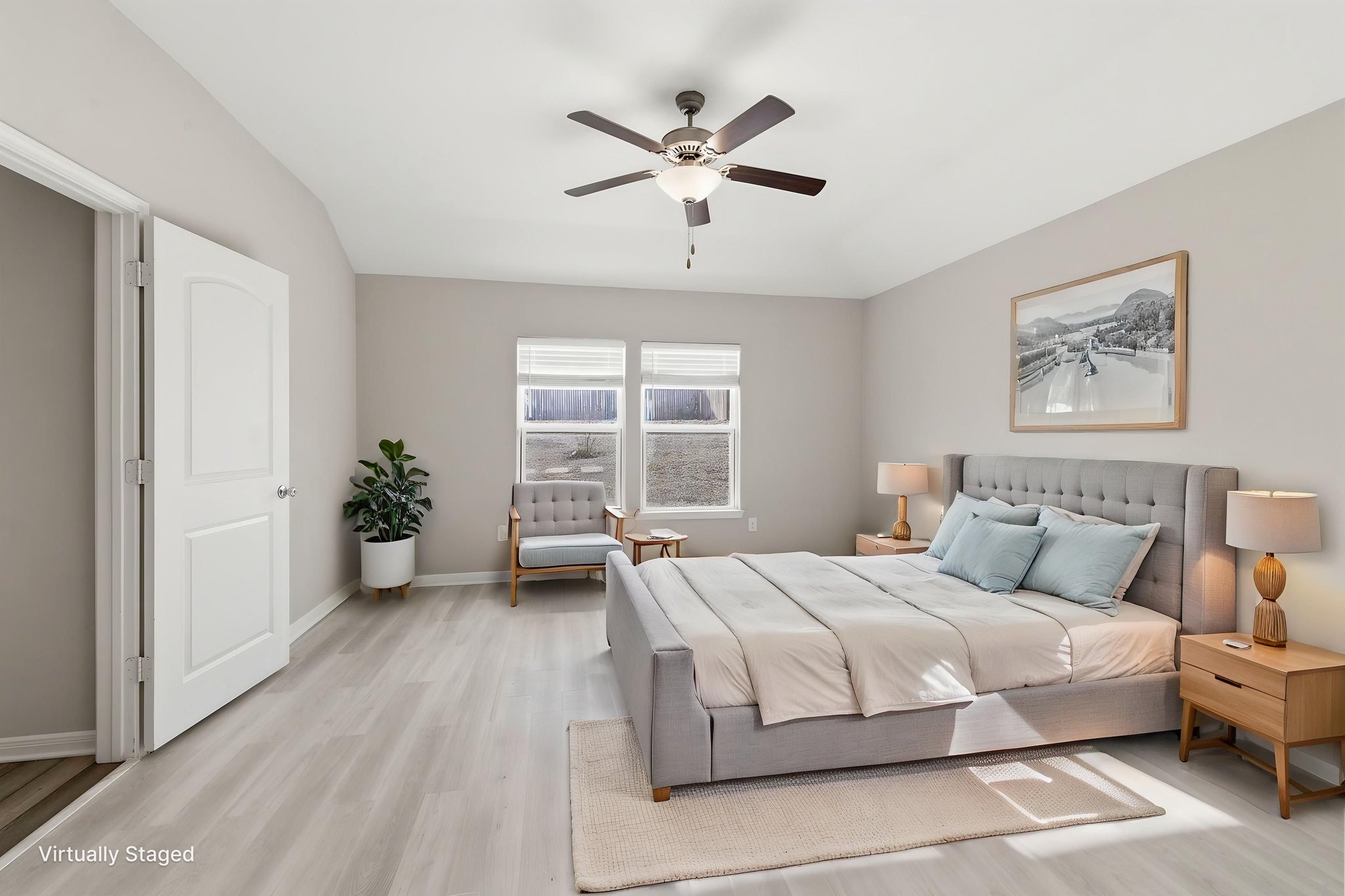 8Y8A0074 virtually staged.jpeg