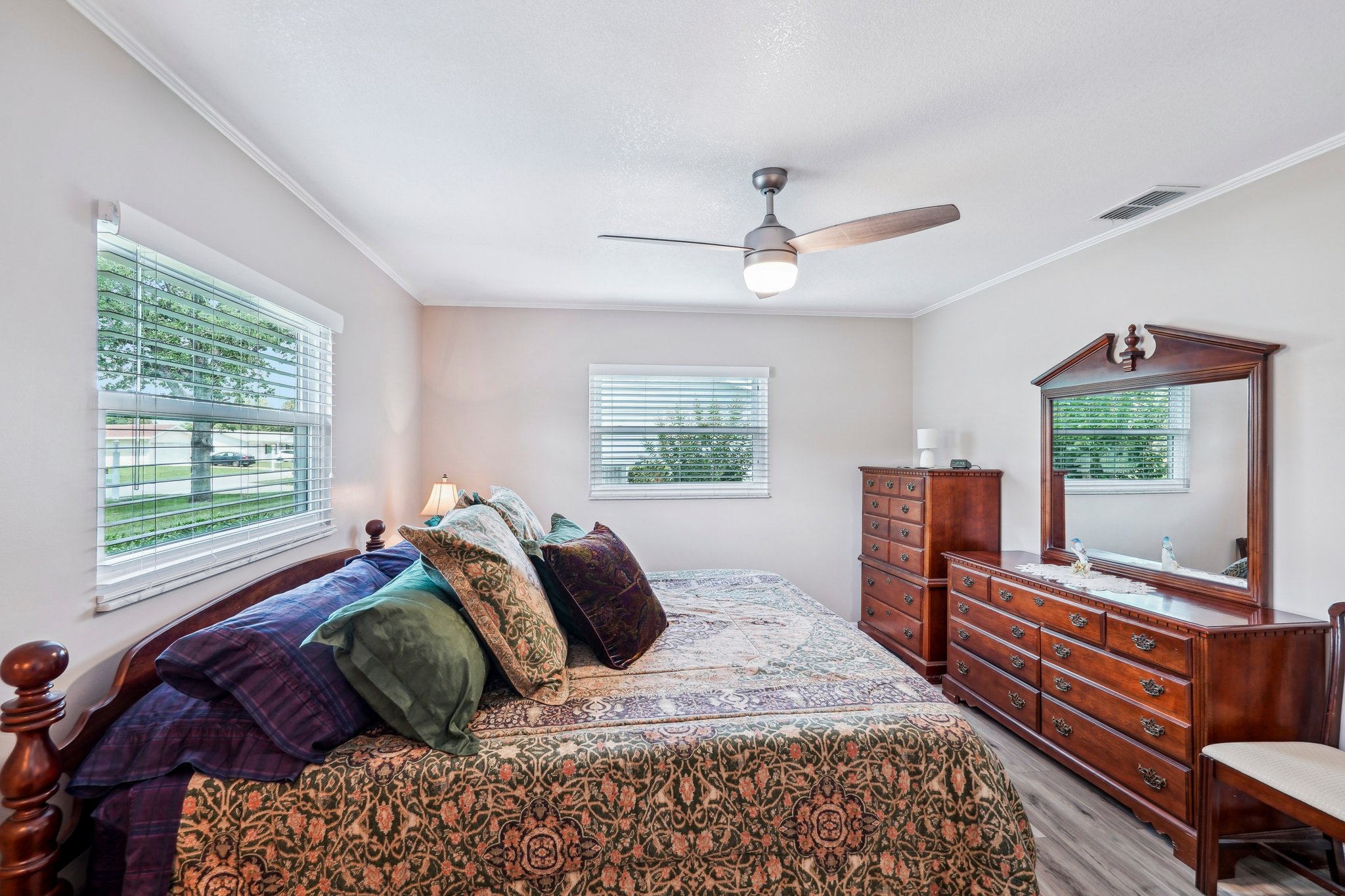 SW 111th Pl-2205-018.jpg