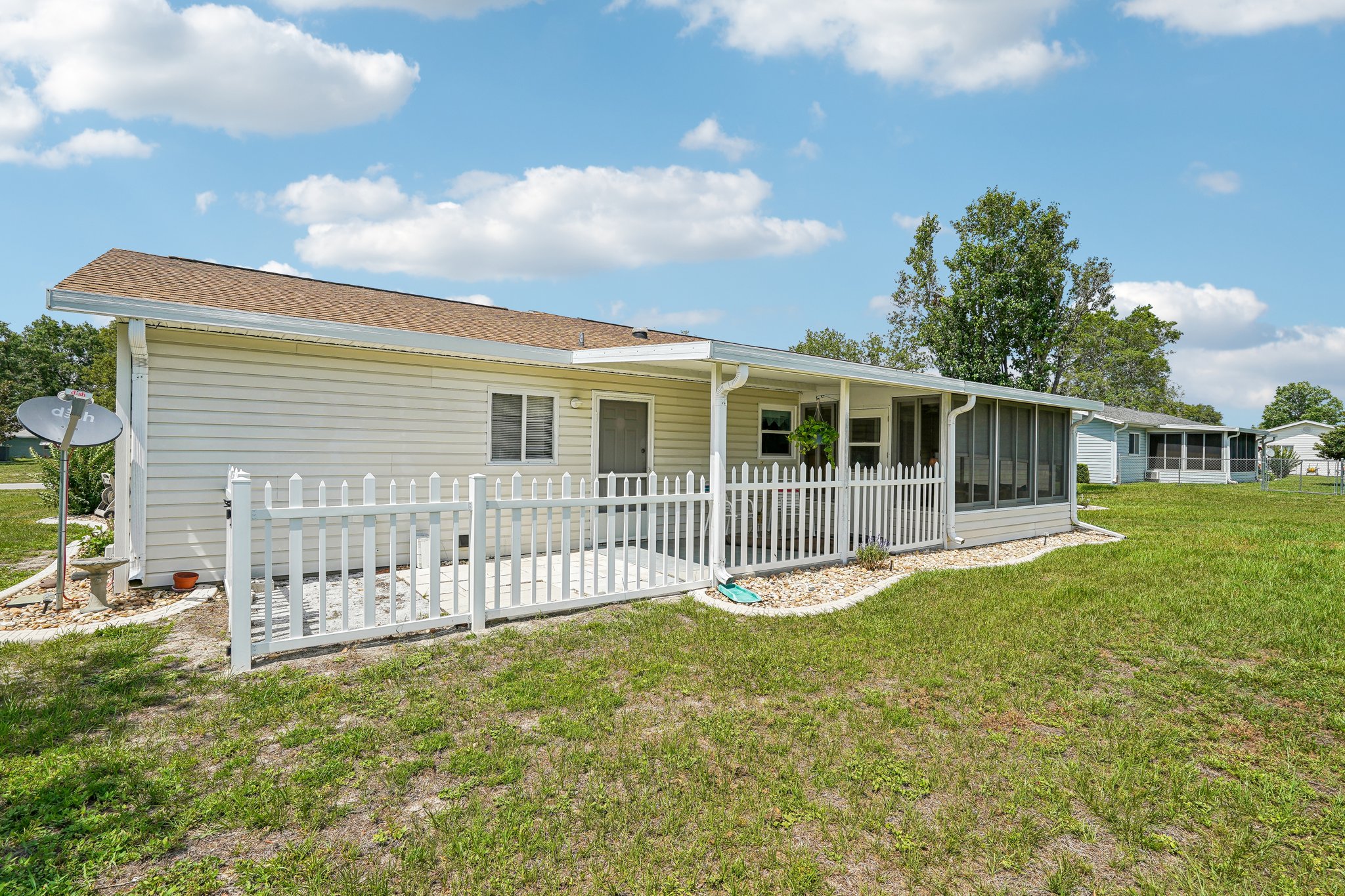 SW 111th Pl-2205-029.jpg