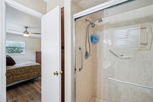 SW 111th Pl-2205-020.jpg