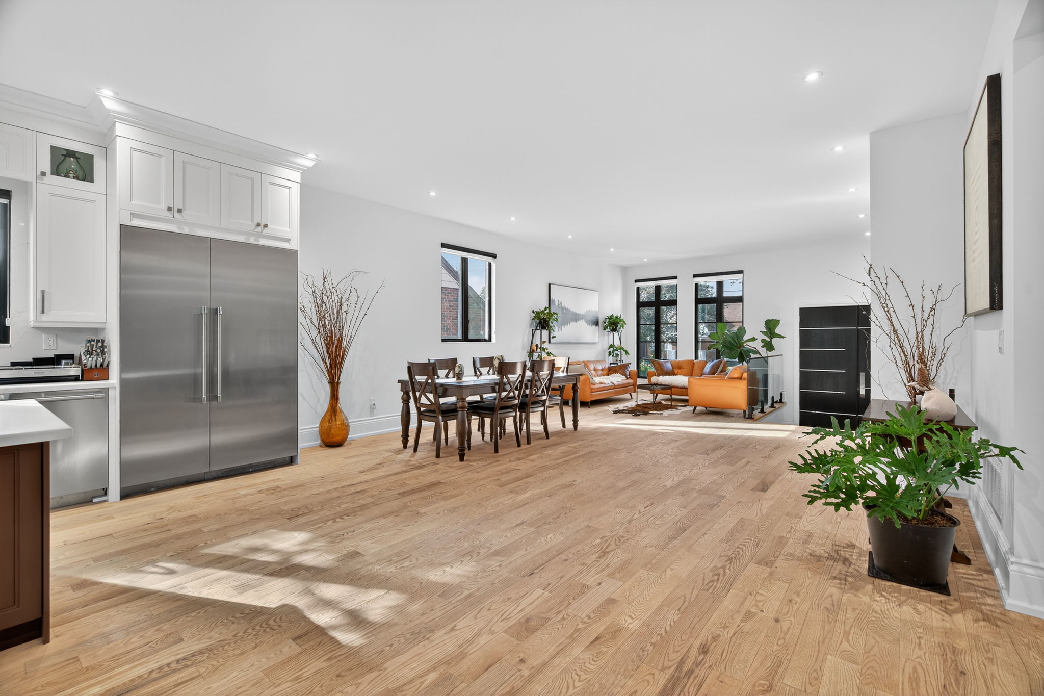 645 Coldstream Ave Toronto, ON M6B 2L3
