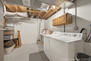  Photo 33