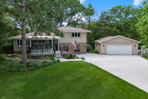  Photo 48