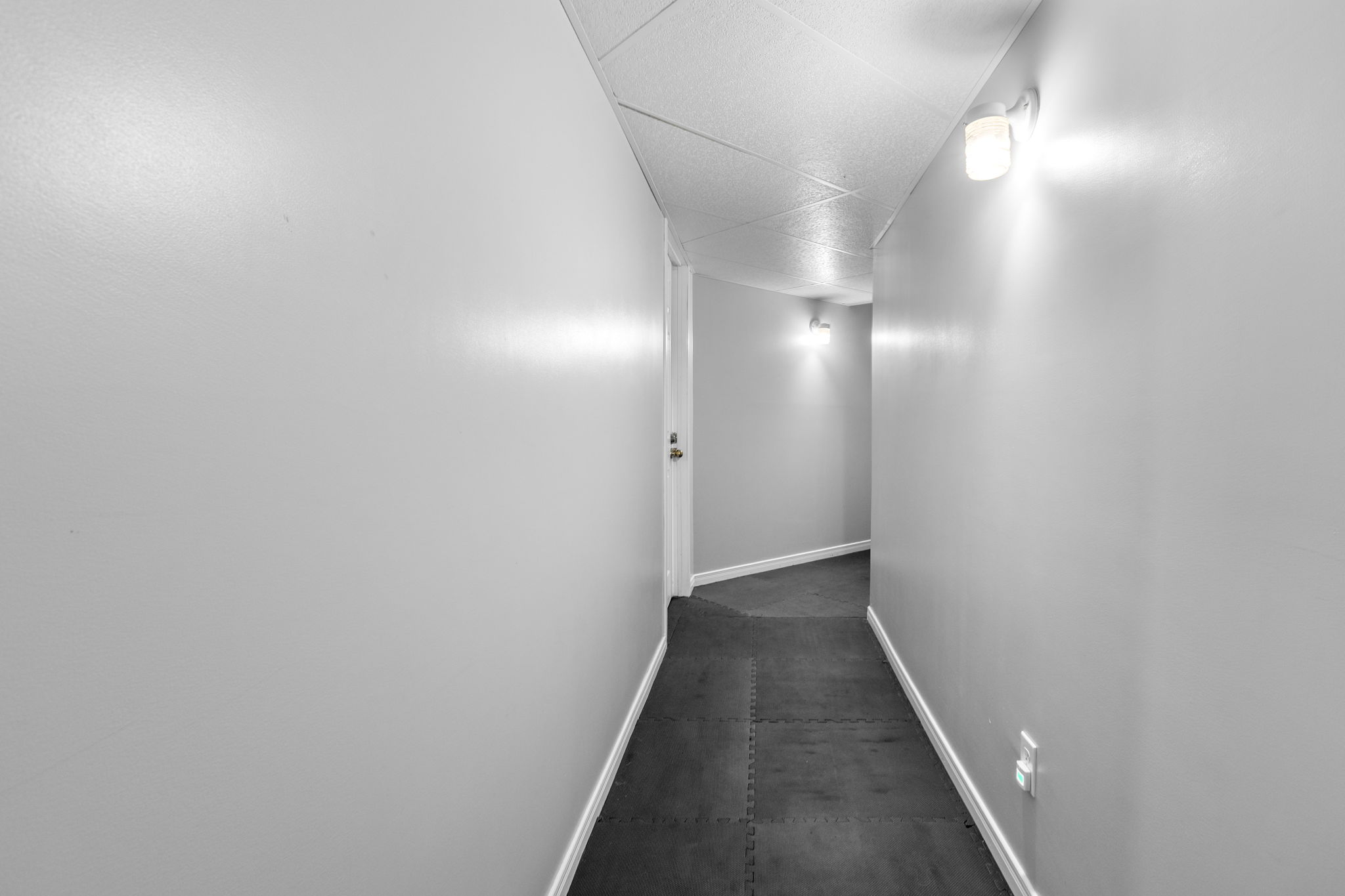  Photo 47