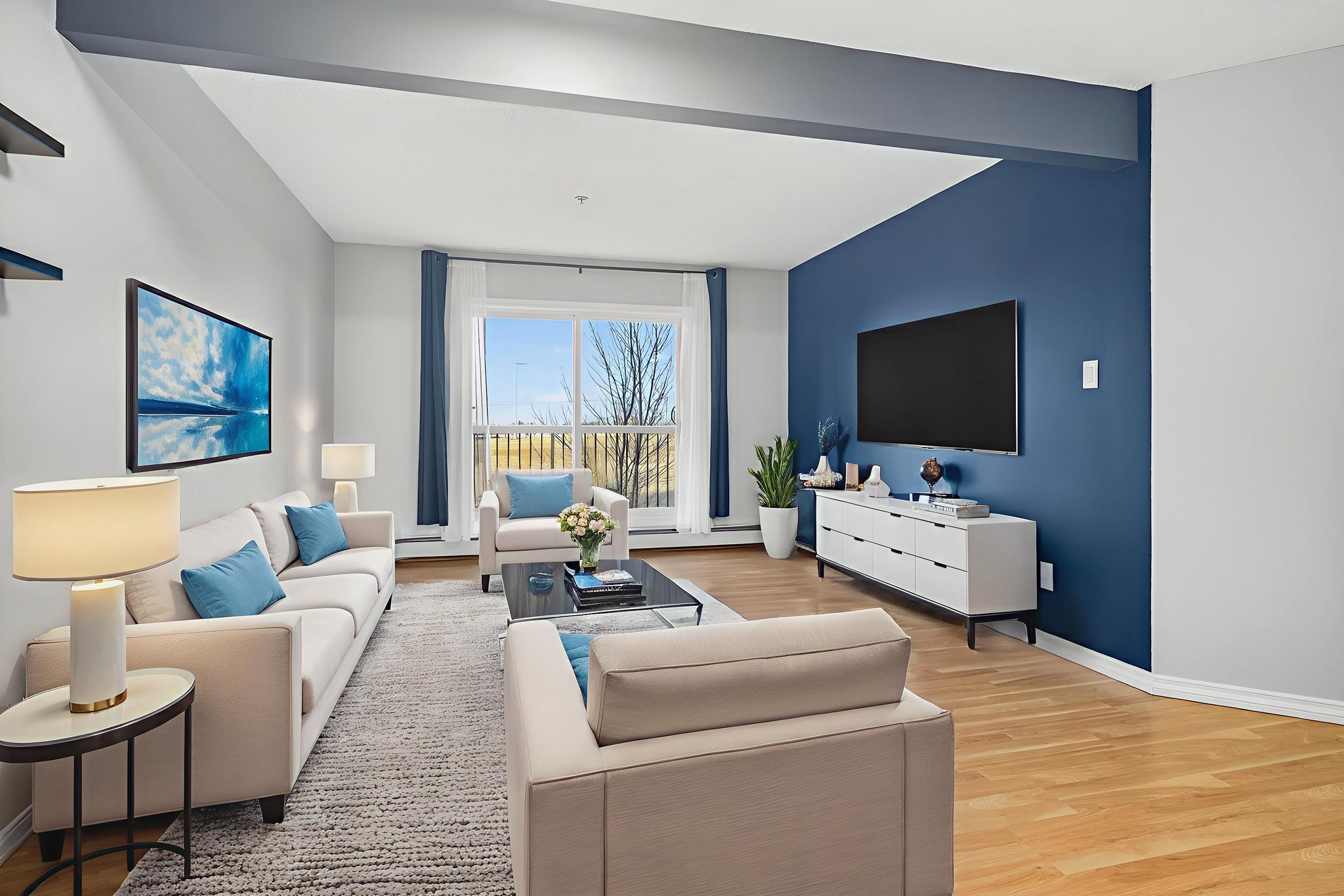 DSC08999 virtually staged.jpeg