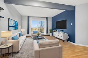 DSC08999 virtually staged.jpeg