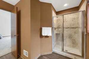 6461 Crackleberry Trail, Woodbury, MN 55129, USA Photo 68