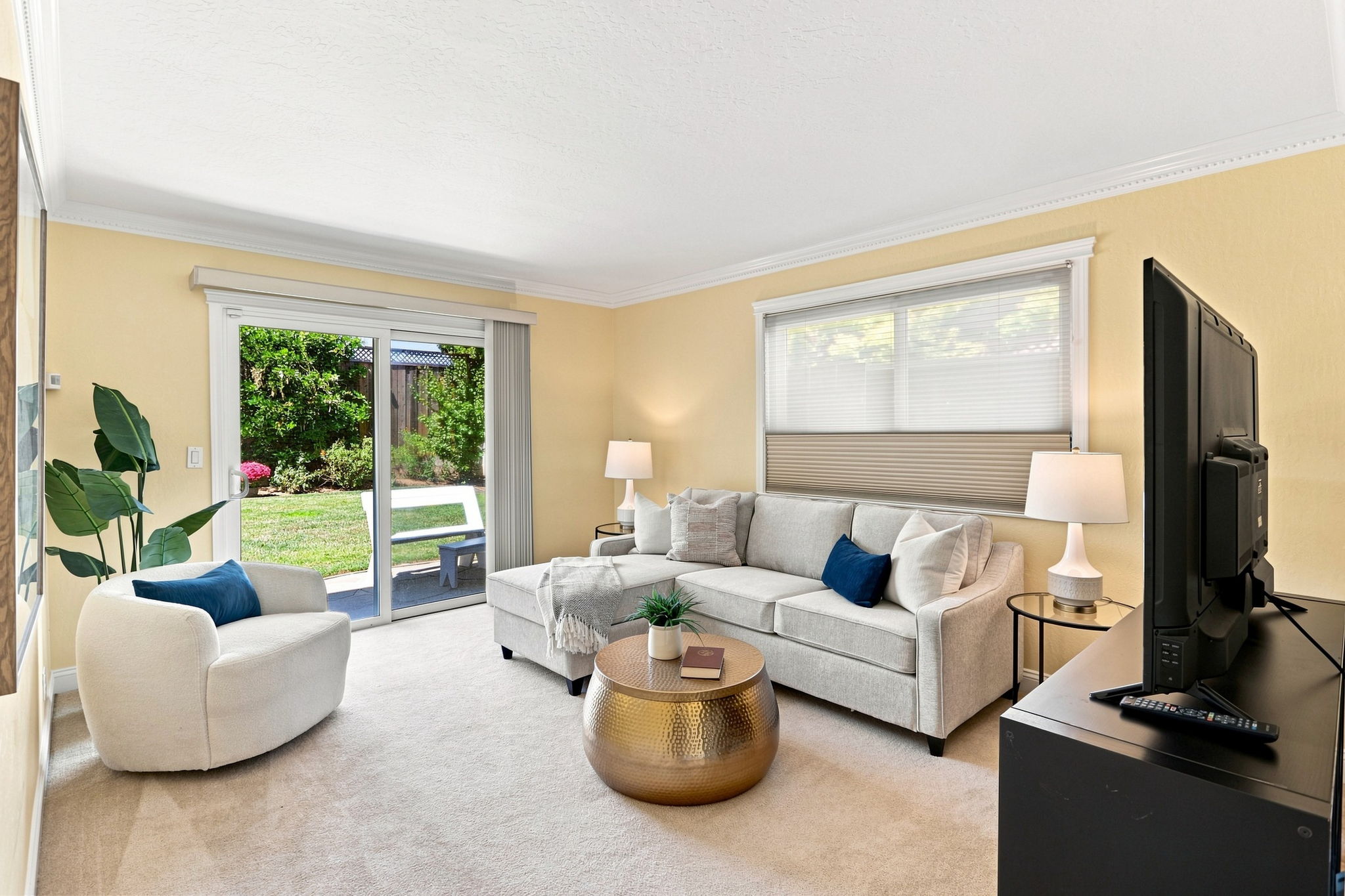 010_F8_6463 Camelia Dr