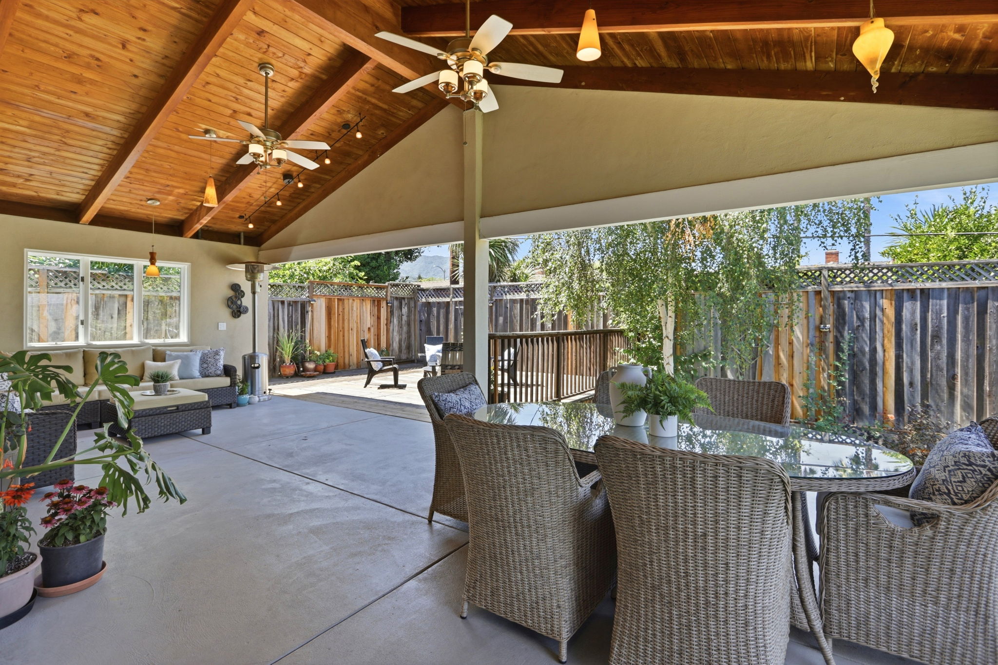 039_F8_6463 Camelia Dr