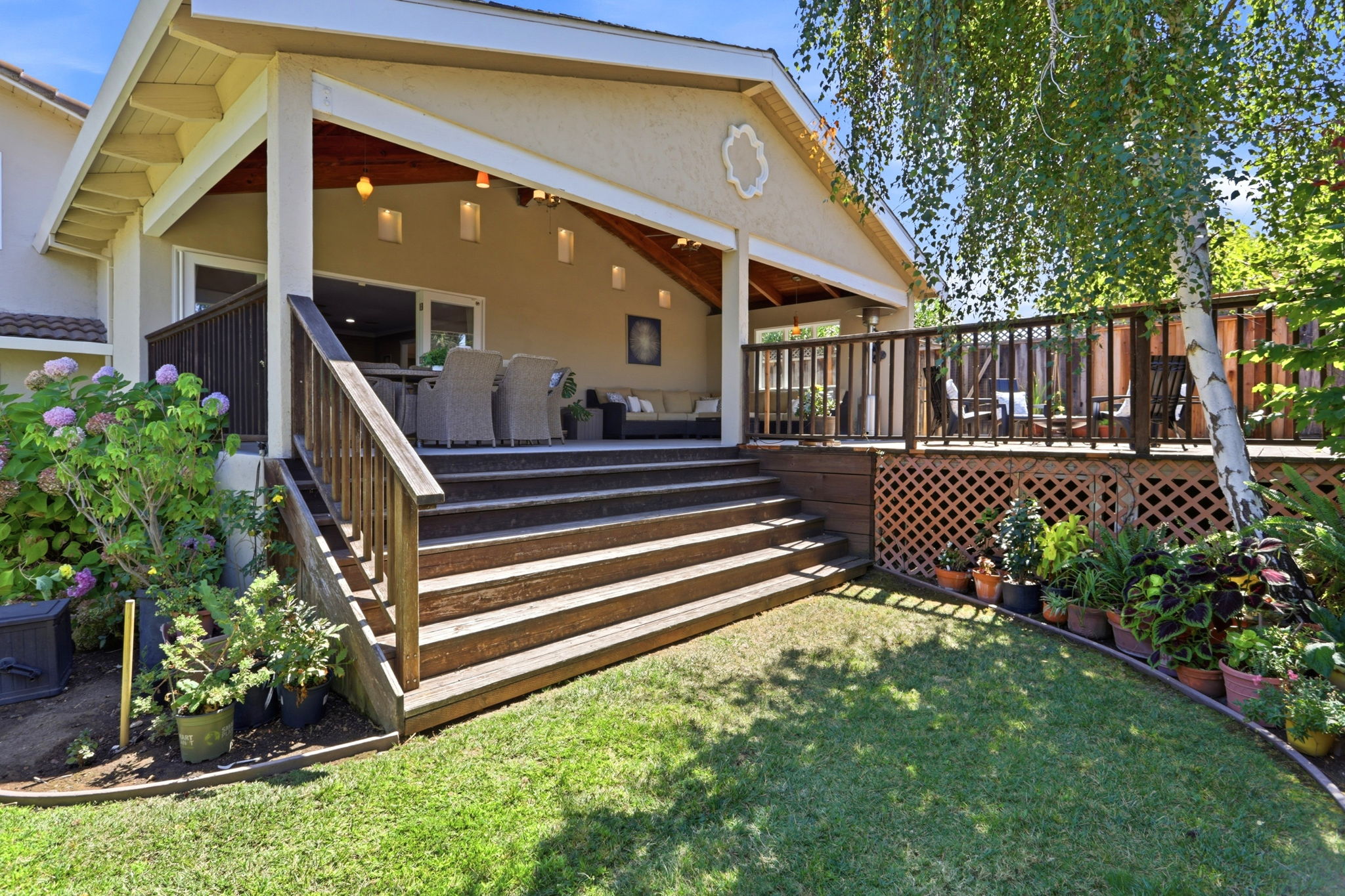 043_F8_6463 Camelia Dr