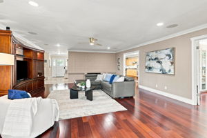 009_F8_6463 Camelia Dr