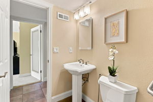 035_F8_6463 Camelia Dr